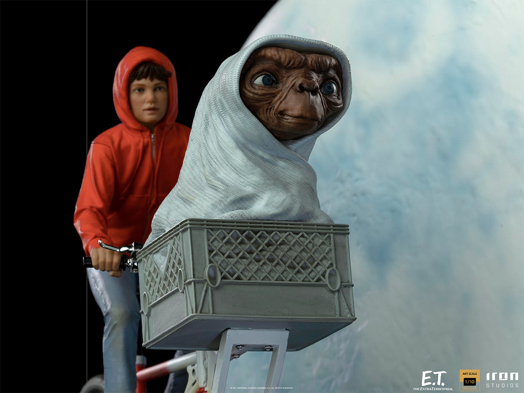 PRE-ORDER E.T. - E.T. & Elliot - Deluxe Art Scale 1/10