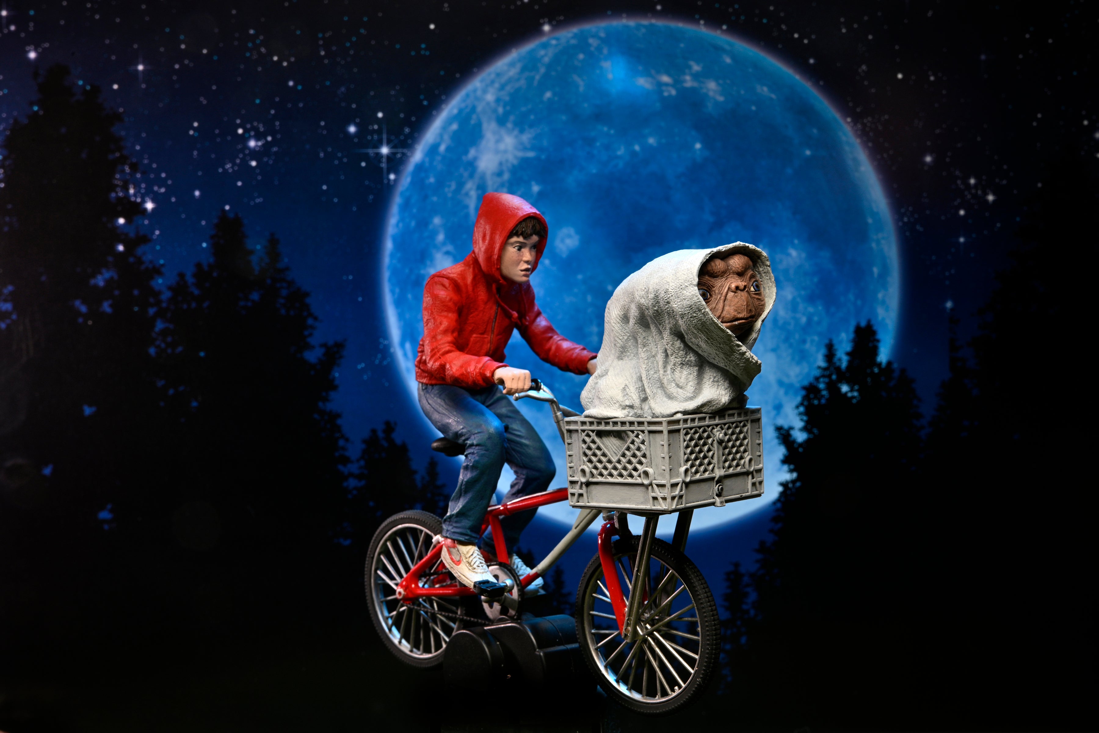 PRE-ORDER 7-inch Action Figure - E.T. 40th Anniversary - Elliot & E.T. on Bicycle