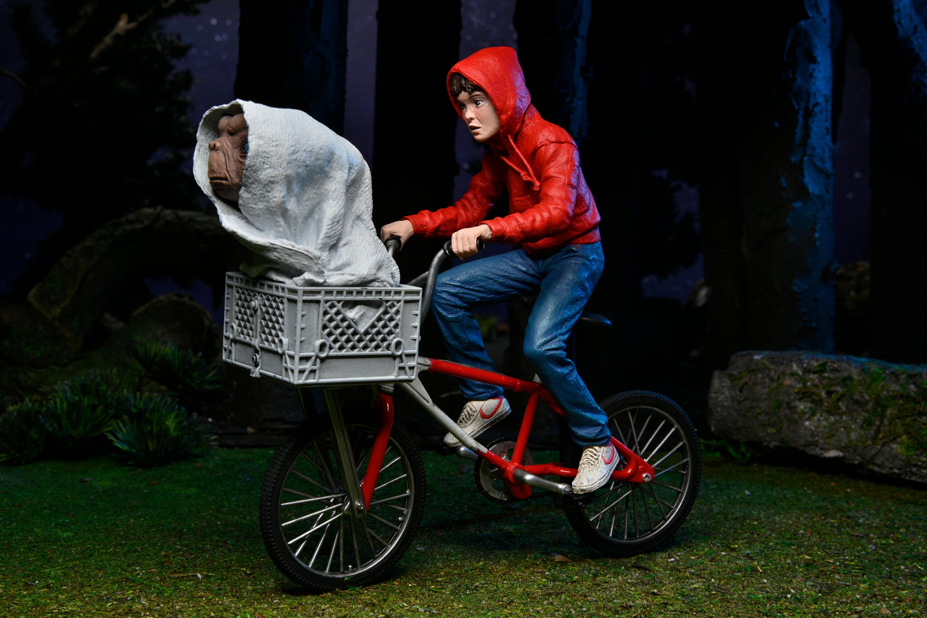PRE-ORDER 7-inch Action Figure - E.T. 40th Anniversary - Elliot & E.T. on Bicycle