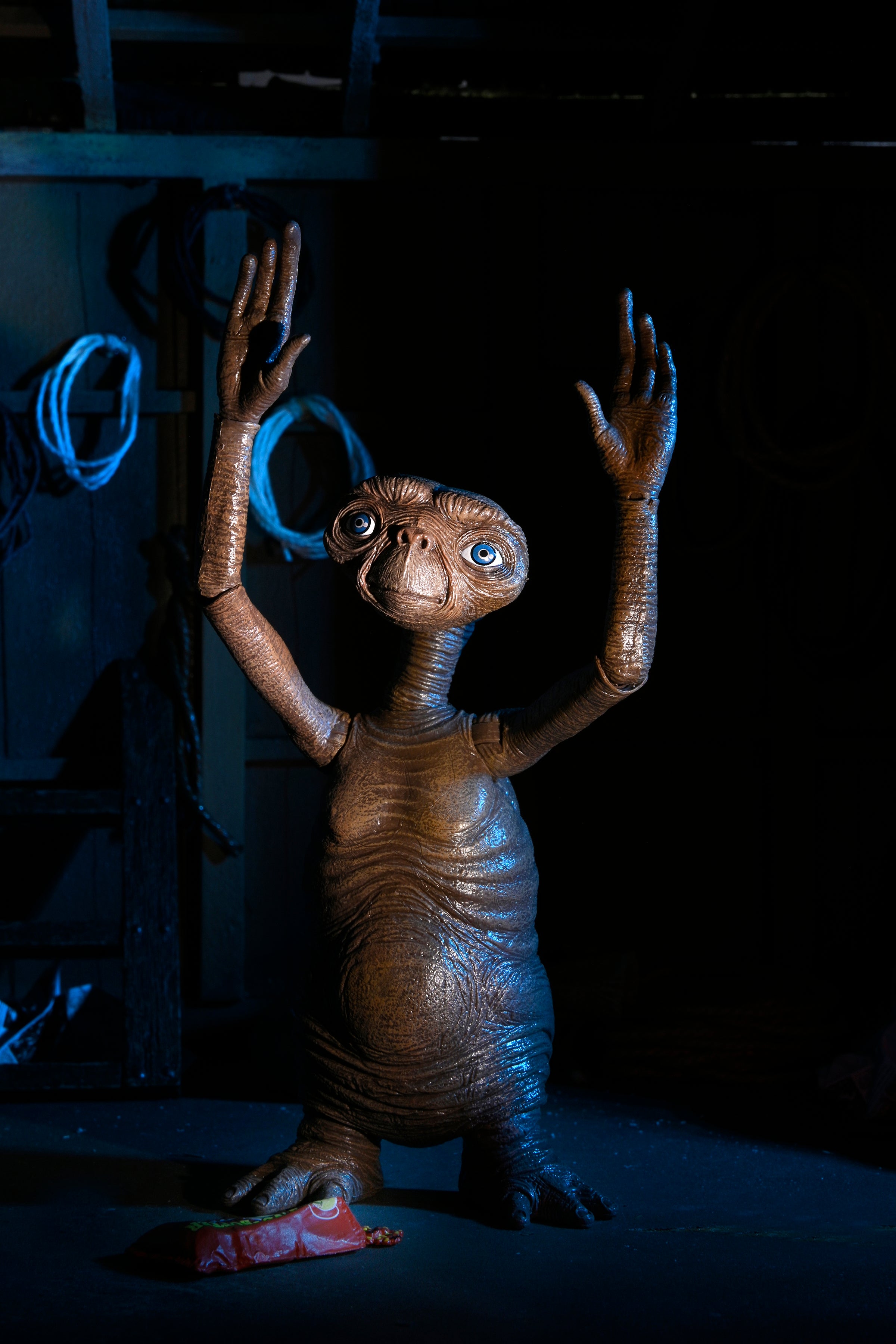 PRE-ORDER 7-inch Action Figure - E.T. 40th Anniversary - Ultimate E.T.