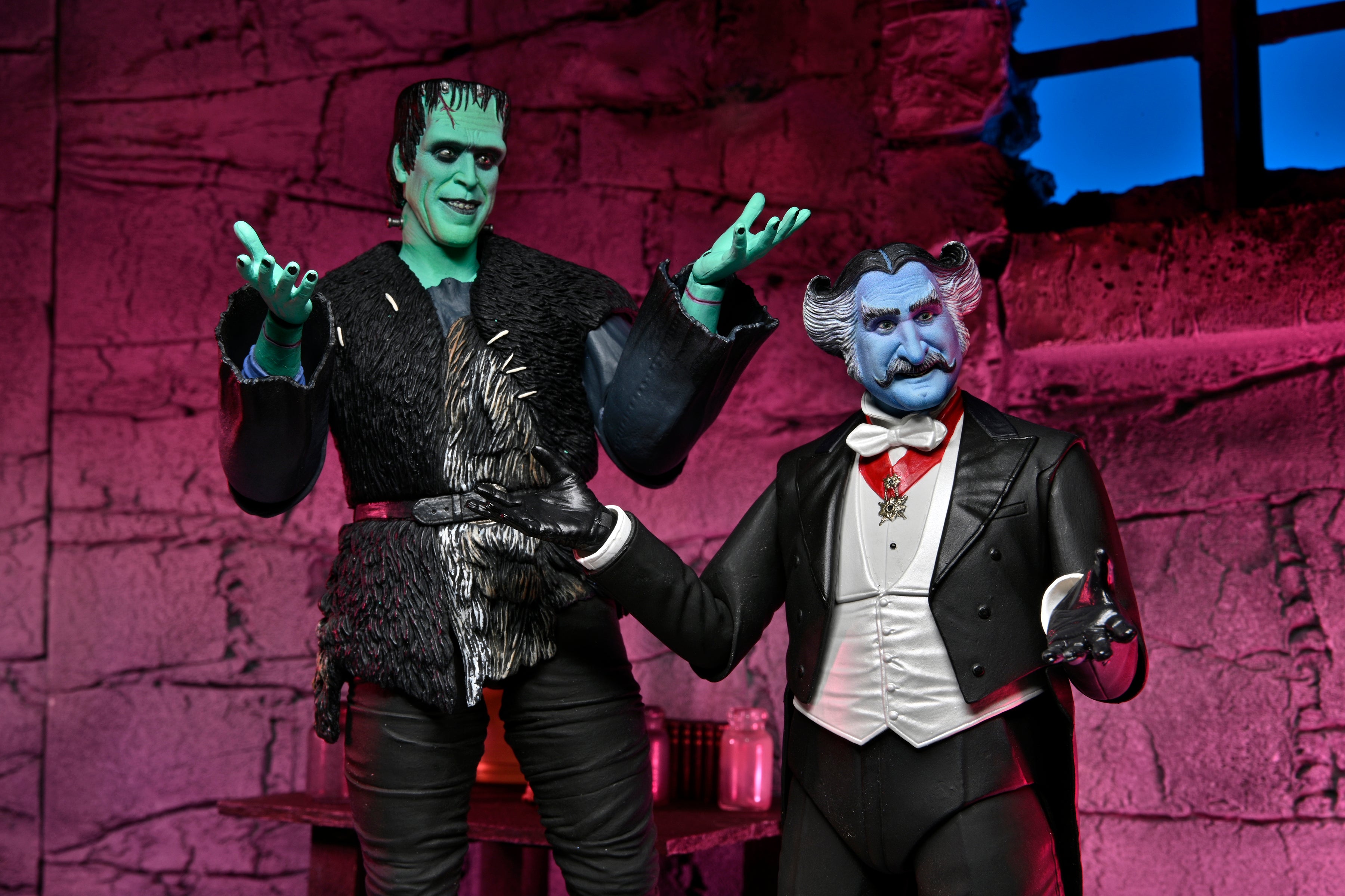 PRE-ORDER 7-inch Action Figure - Rob Zombie’s The Munsters - Ultimate The Count