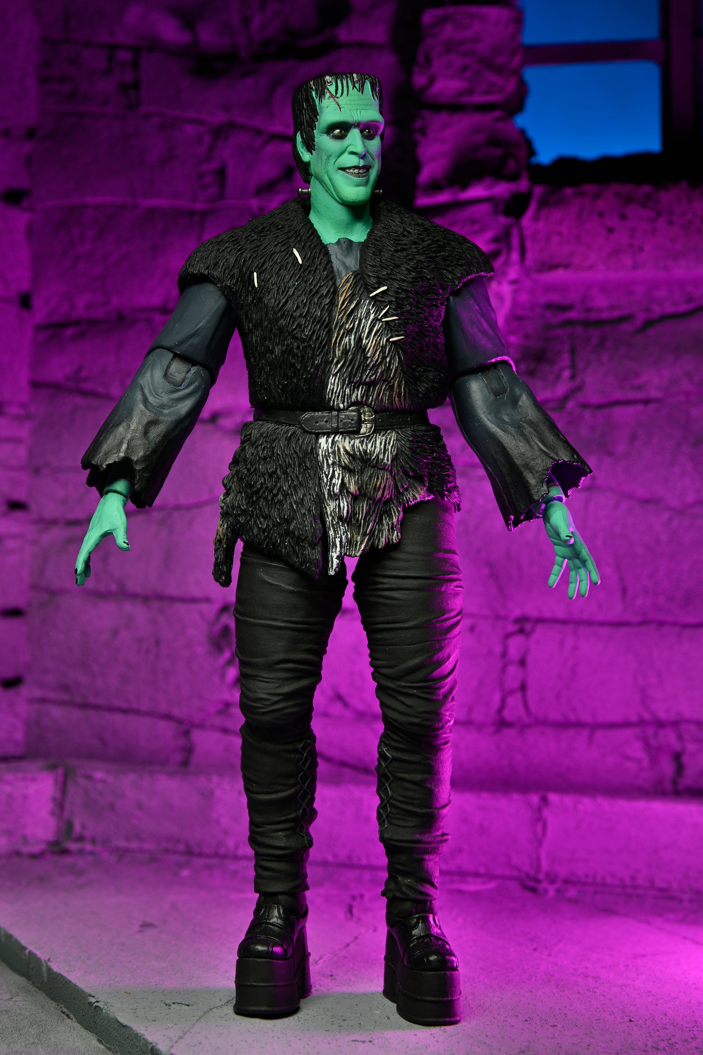 PRE-ORDER 7-inch Action Figure - Rob Zombie’s The Munsters - Ultimate Herman Munster