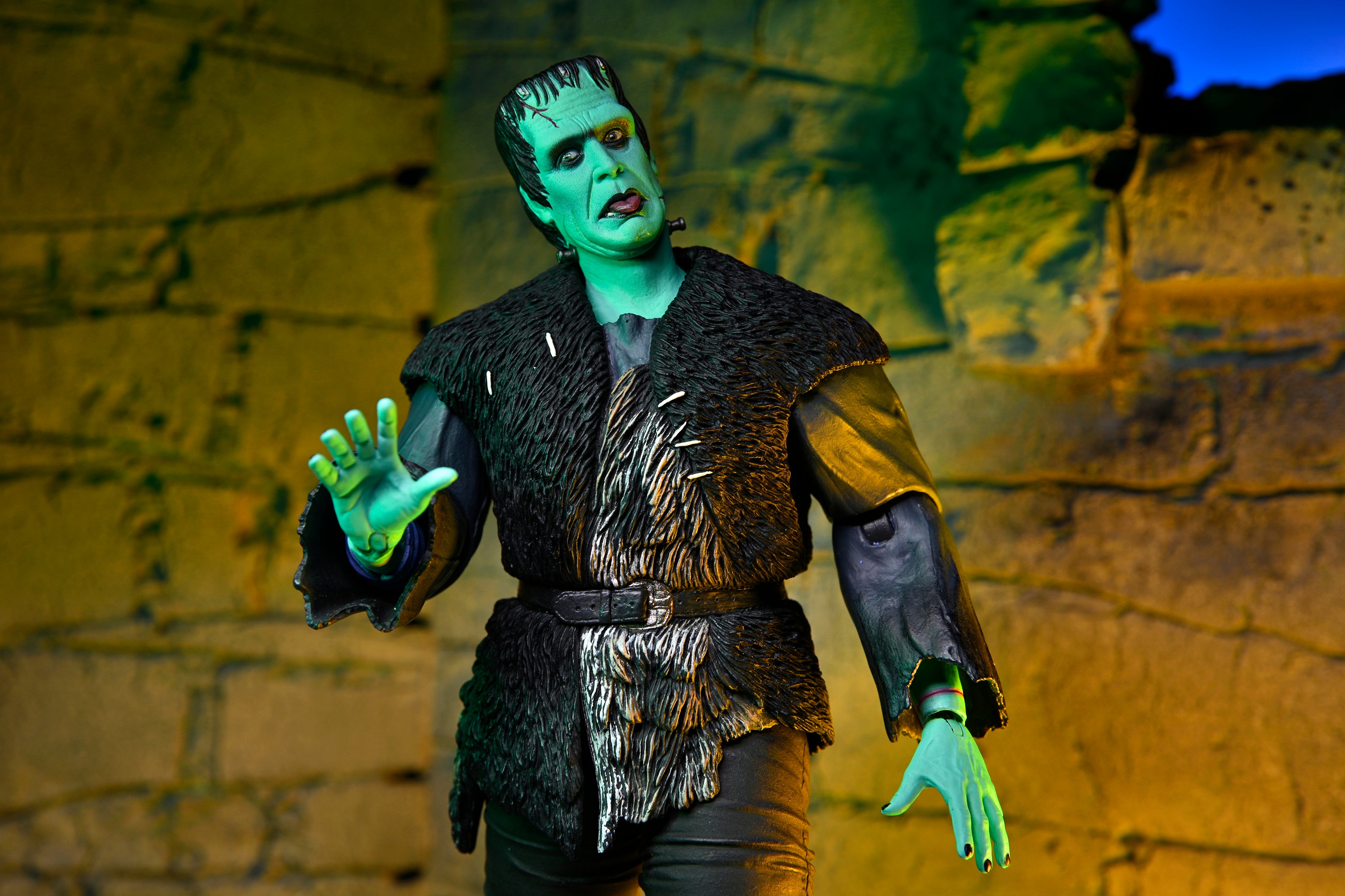 PRE-ORDER 7-inch Action Figure - Rob Zombie’s The Munsters - Ultimate Herman Munster