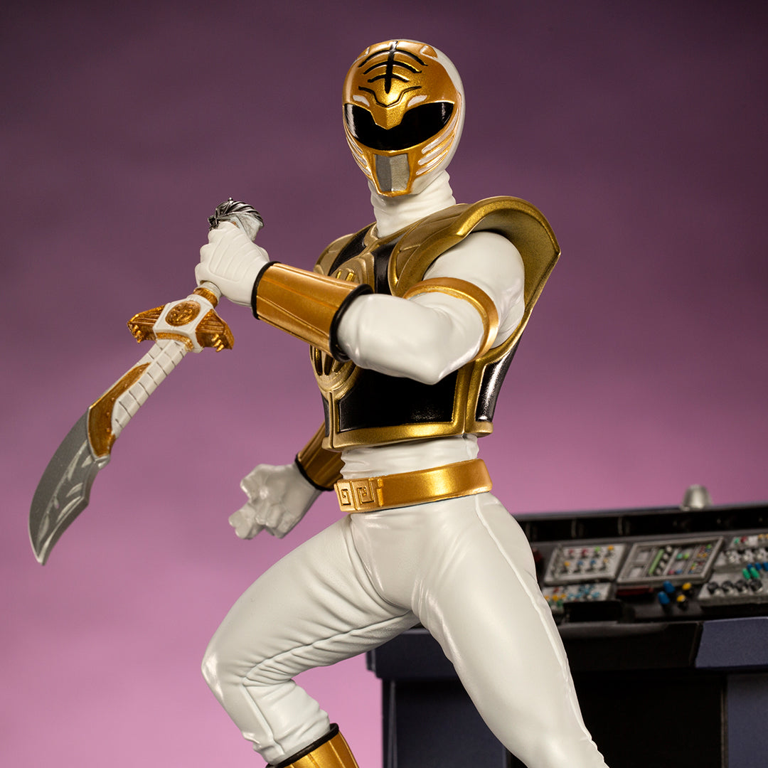 PRE-ORDER Mighty Morphin Power Rangers - White Ranger BDS Art Scale 1/10