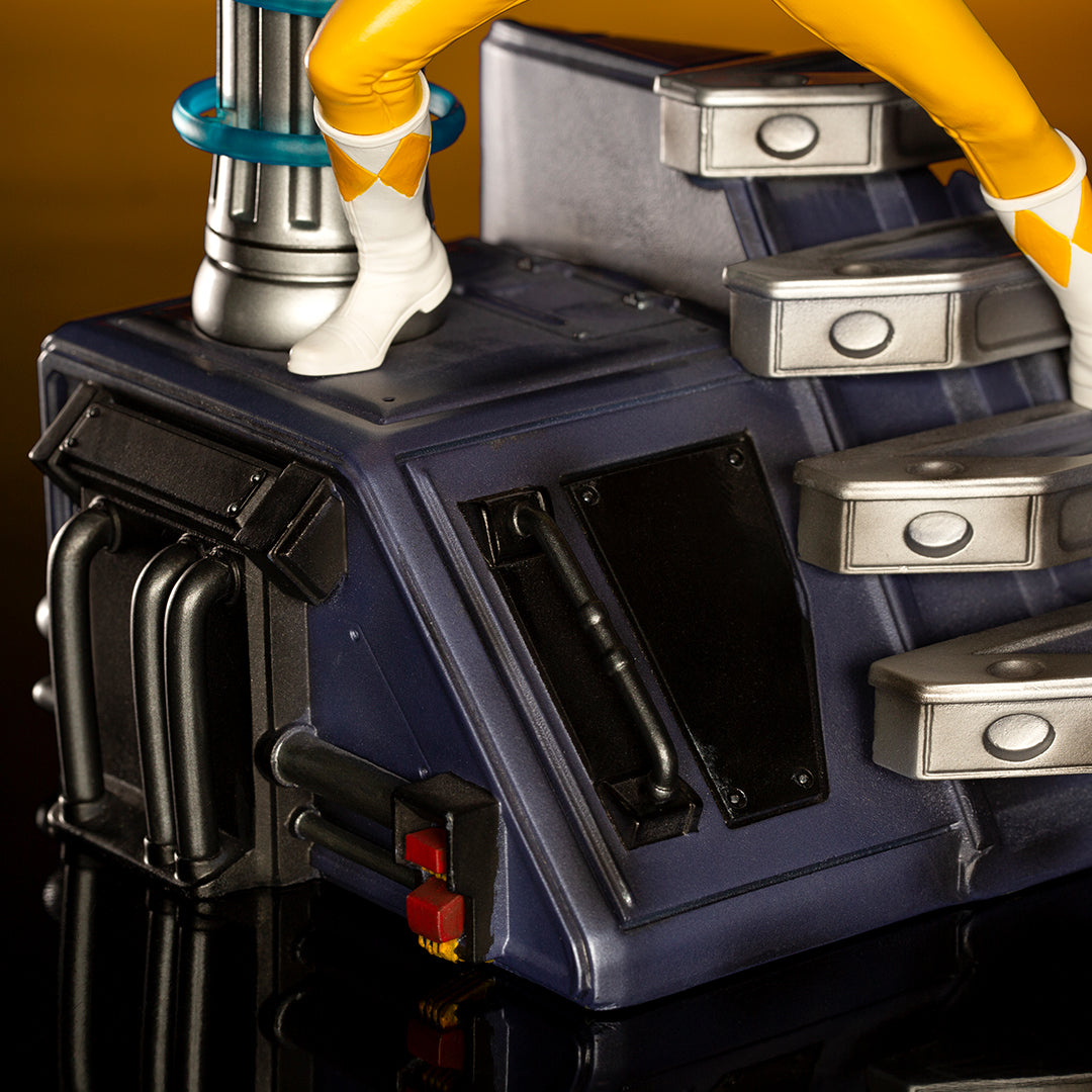 PRE-ORDER Mighty Morphin Power Rangers - Yellow Ranger BDS Art Scale 1/10