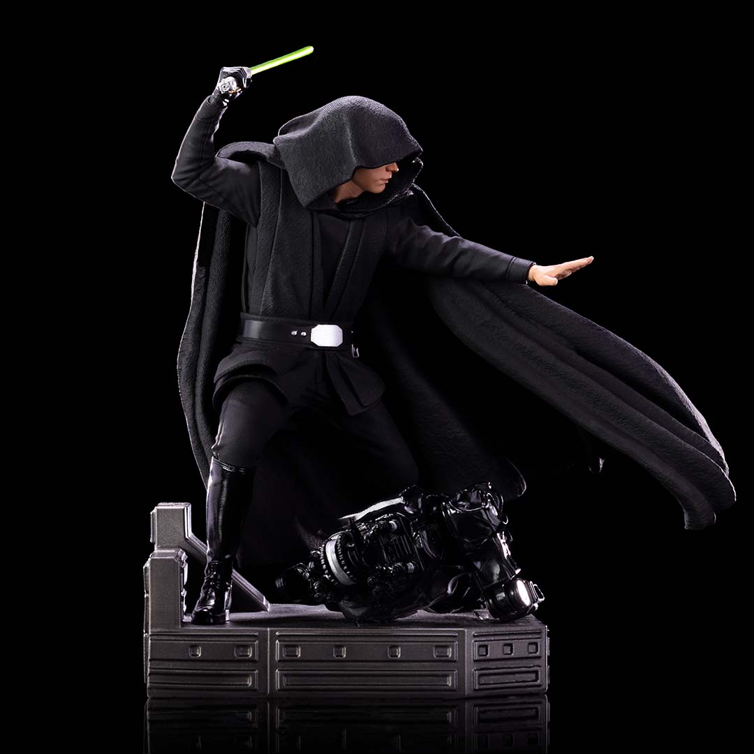 PRE-ORDER The Mandalorian - Luke Skywalker Combat Version BDS Art Scale 1/10