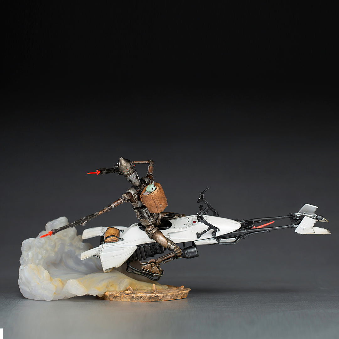 PRE-ORDER The Mandalorian - IG-11 and The Child Deluxe BDS Art Scale 1/10