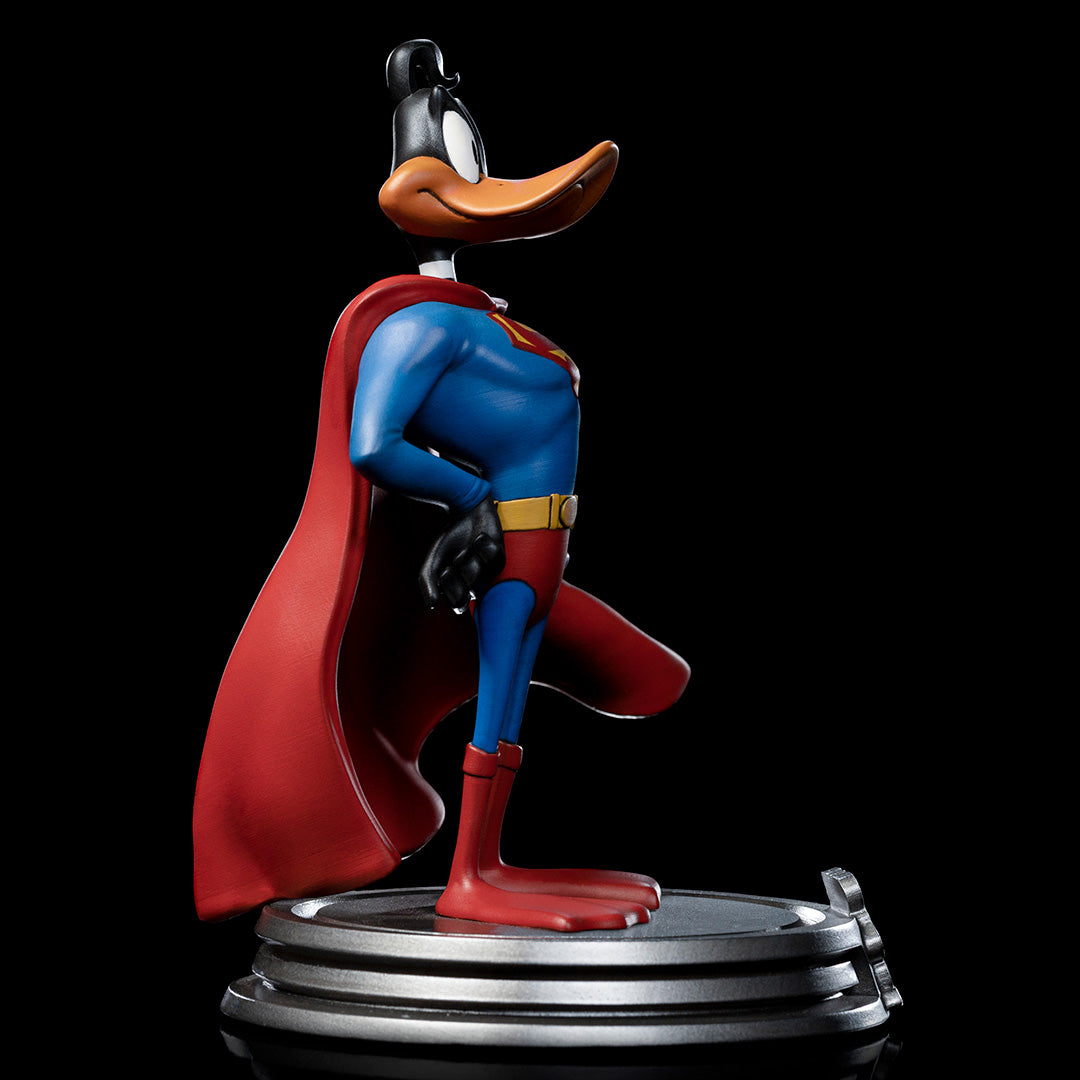 PRE-ORDER Space Jam: A New Legacy - Daffy Duck Superman Art Scale 1/10