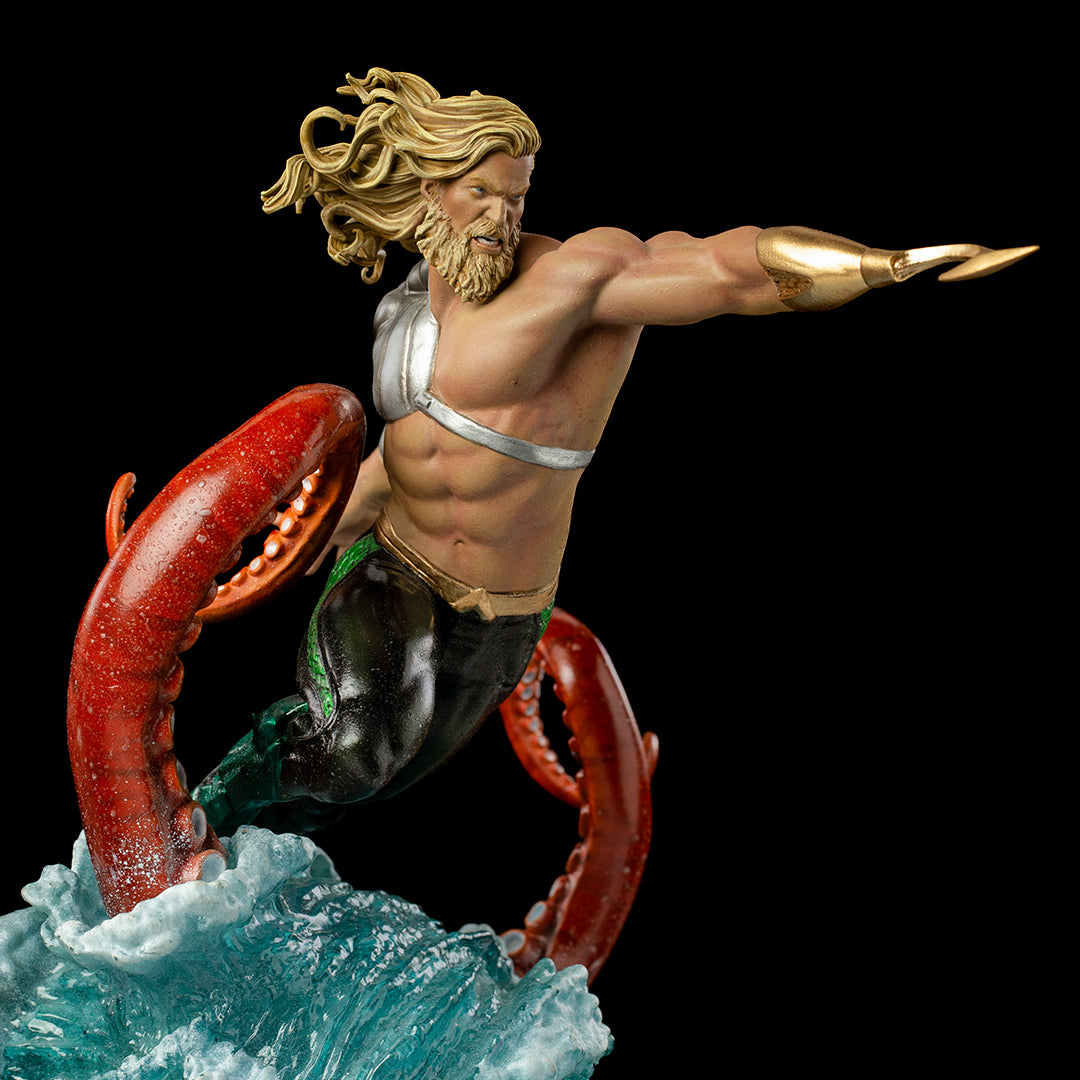 PRE-ORDER DC Comics - Aquaman Deluxe Art Scale 1/10
