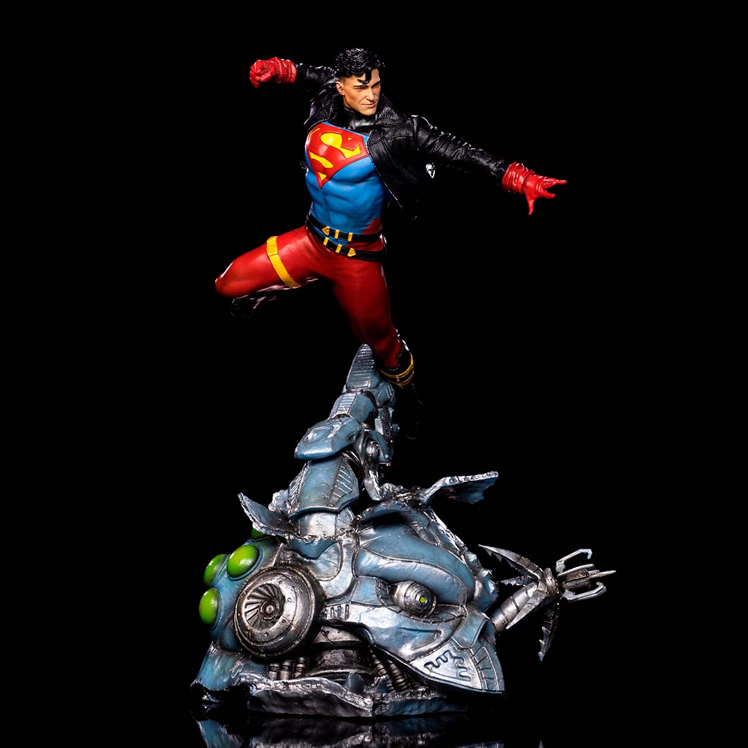 PRE-ORDER DC Comics Series #7 - Superboy Deluxe Art Scale 1/10