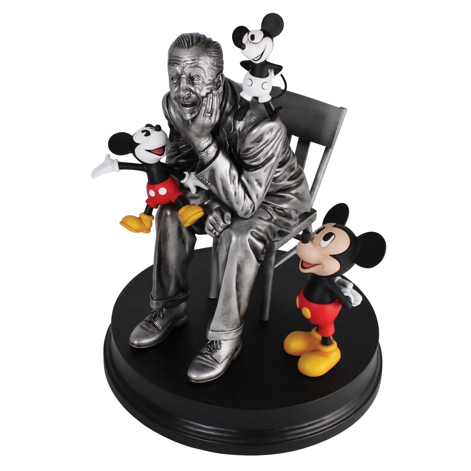 PRE-ORDER Grand Jester Collection - D100 Walt with Mickey Mouse