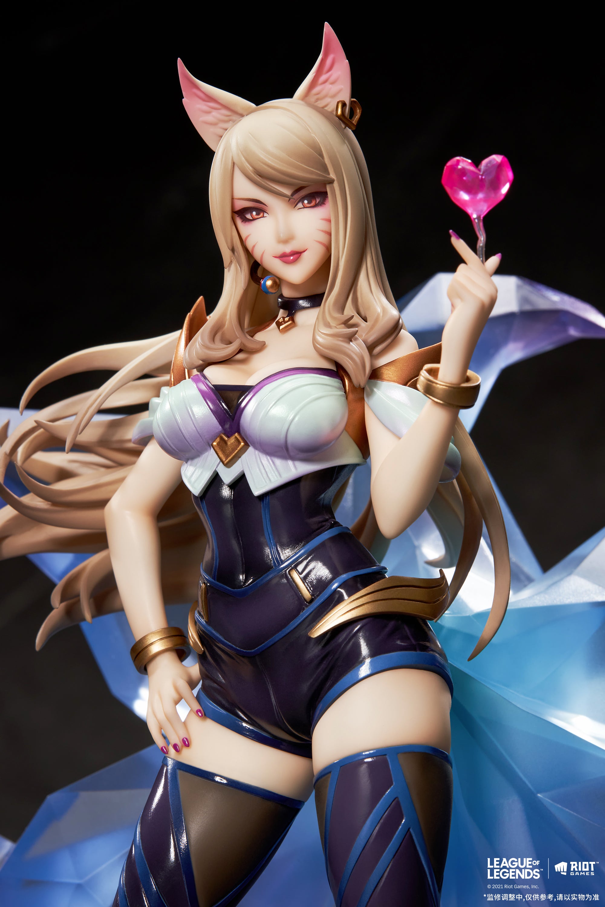 PRE-ORDER League of Legends - K/DA Ahri 1/7