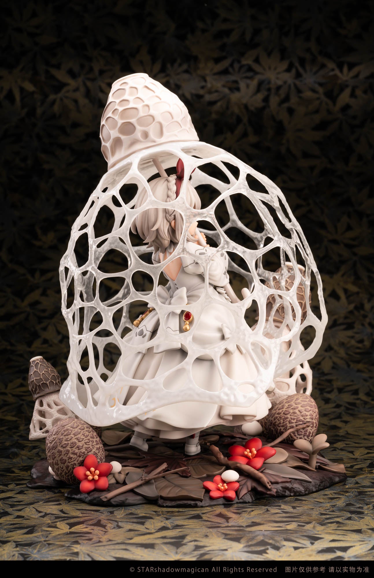 PRE-ORDER Mushroom Girl Series - Dictyophora Indusiata 1/1