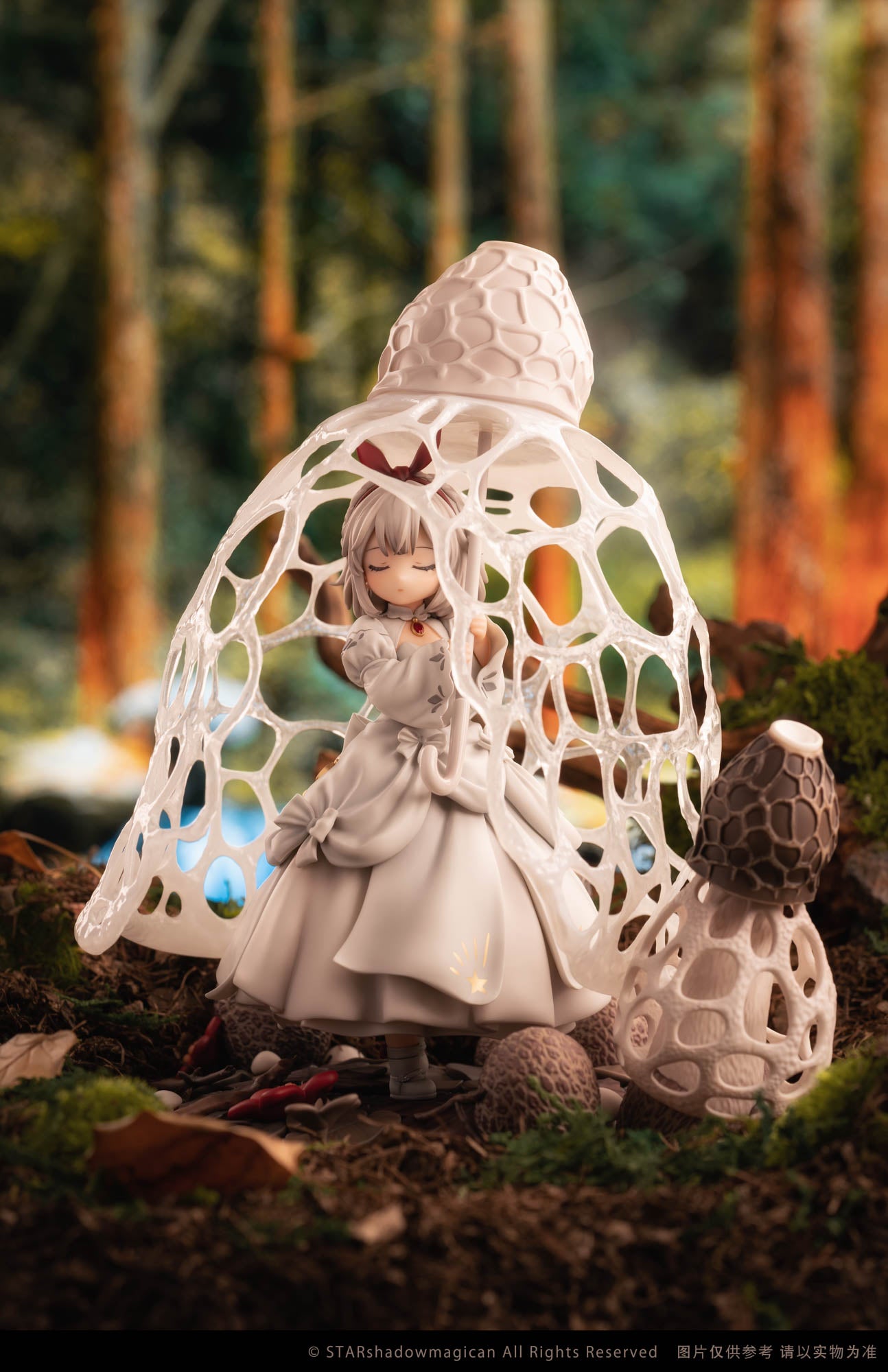 PRE-ORDER Mushroom Girl Series - Dictyophora Indusiata 1/1