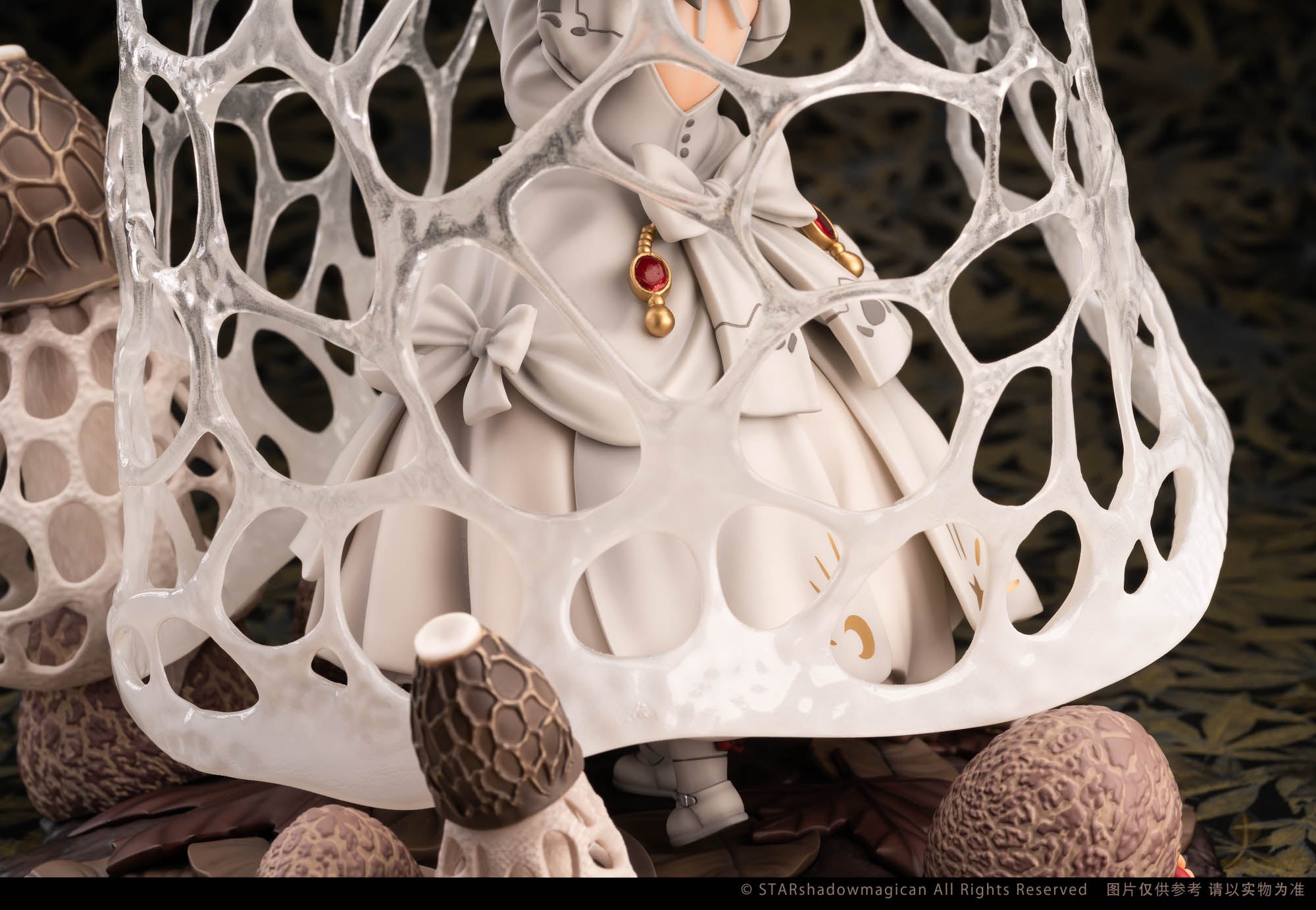 PRE-ORDER Mushroom Girl Series - Dictyophora Indusiata 1/1