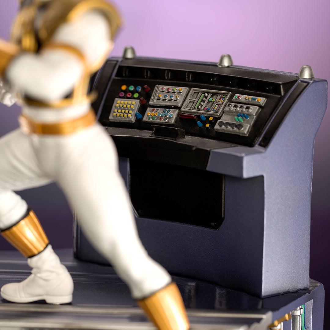 PRE-ORDER Mighty Morphin Power Rangers - White Ranger BDS Art Scale 1/10