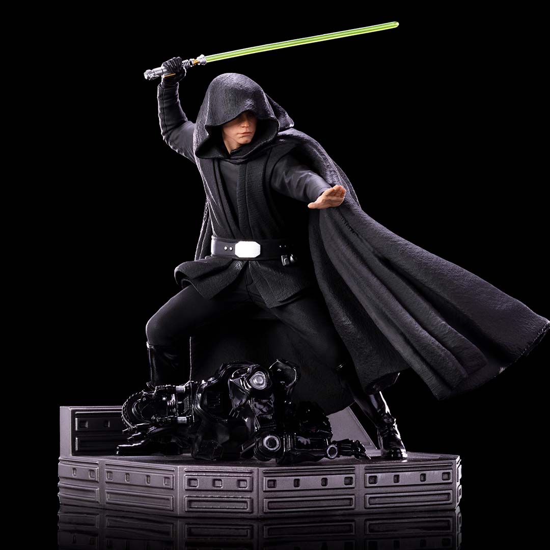 PRE-ORDER The Mandalorian - Luke Skywalker Combat Version BDS Art Scale 1/10