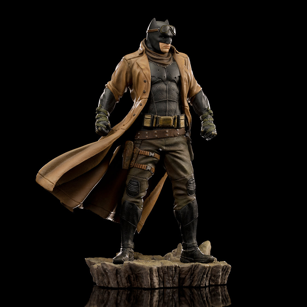 PRE-ORDER Zack Snyder's Justice League - Knightmare Batman Art Scale 1/10