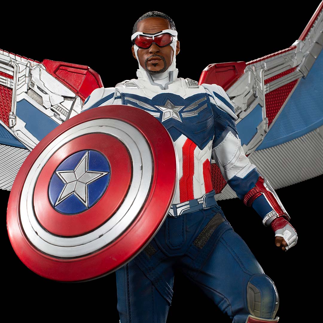 PRE-ORDER Falcon and the Winter Soldier - Captain America Sam Wilson Open Wings Version Legacy Replica 1/4