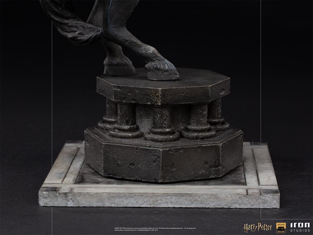 PRE-ORDER Harry Potter - Ron Weasley at the Wizard Chess Deluxe Art Scale 1/10