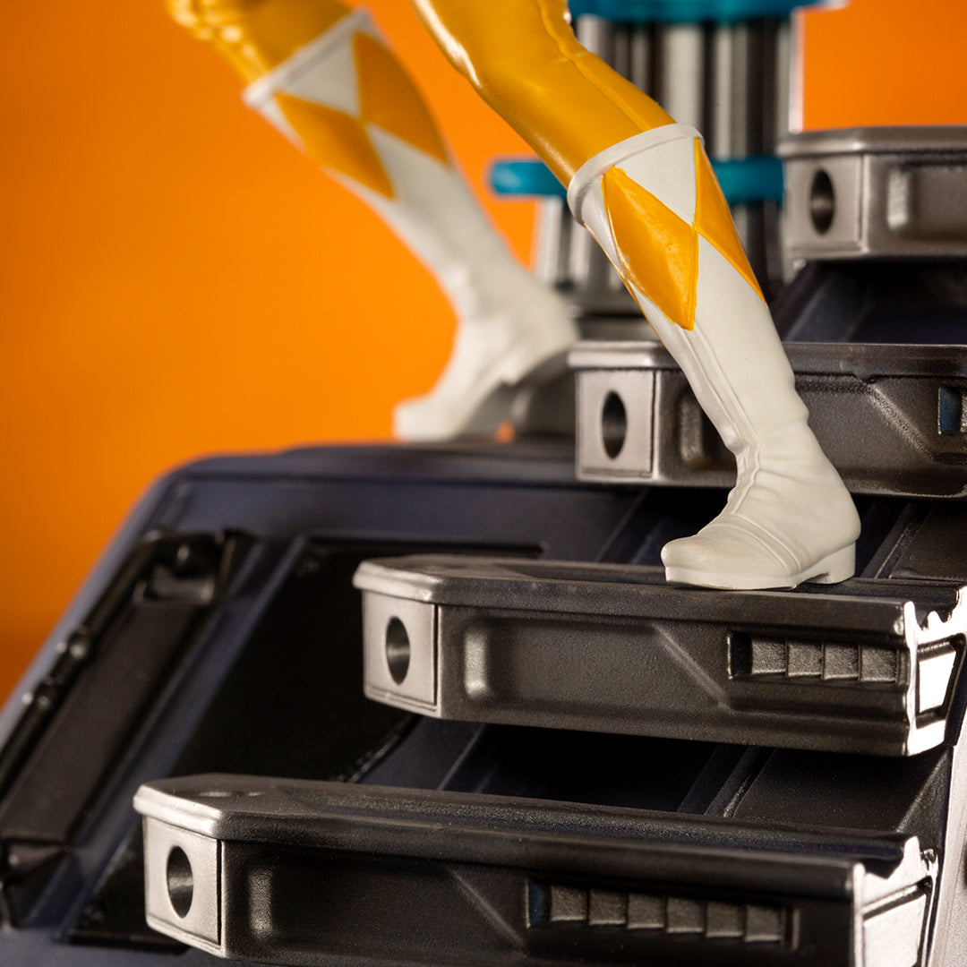 PRE-ORDER Mighty Morphin Power Rangers - Yellow Ranger BDS Art Scale 1/10