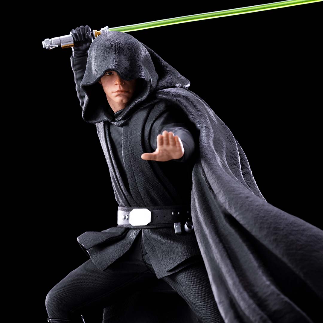PRE-ORDER The Mandalorian - Luke Skywalker Combat Version BDS Art Scale 1/10