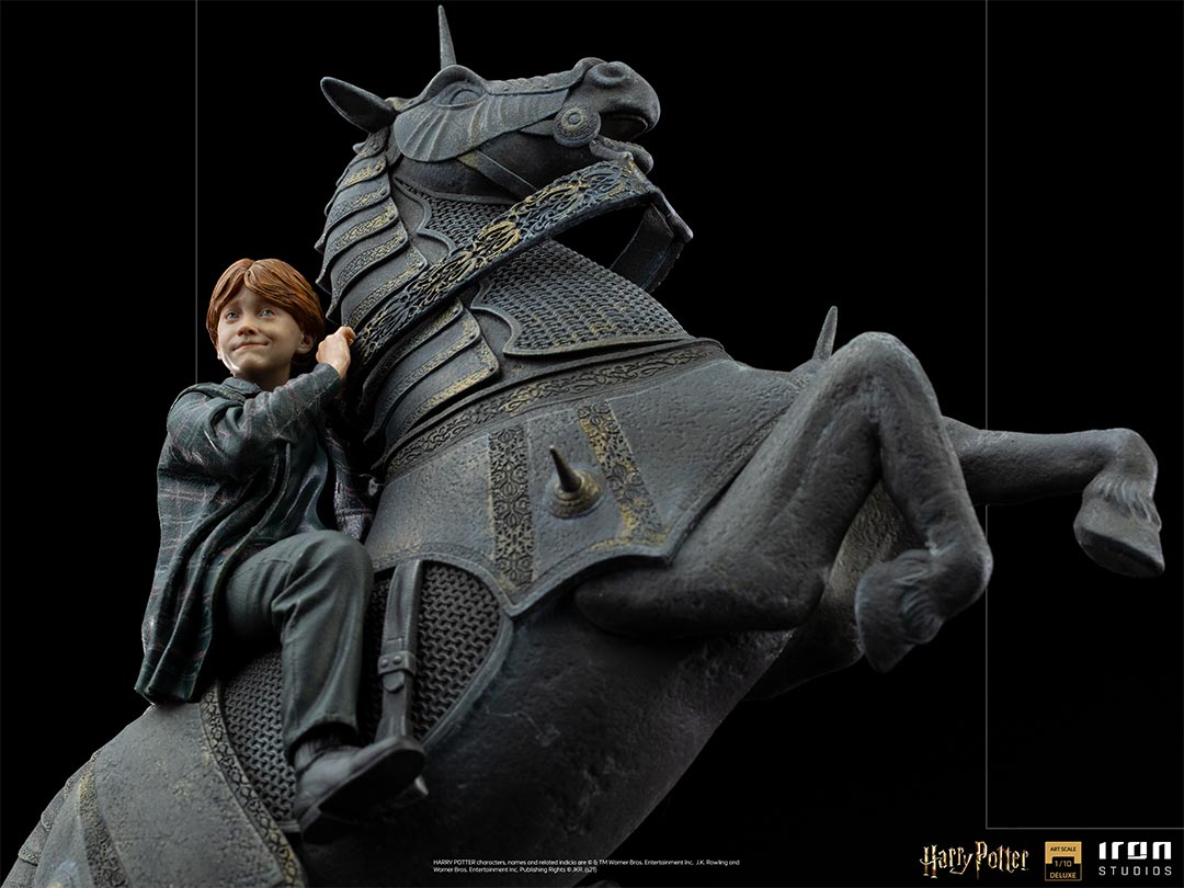 PRE-ORDER Harry Potter - Ron Weasley at the Wizard Chess Deluxe Art Scale 1/10