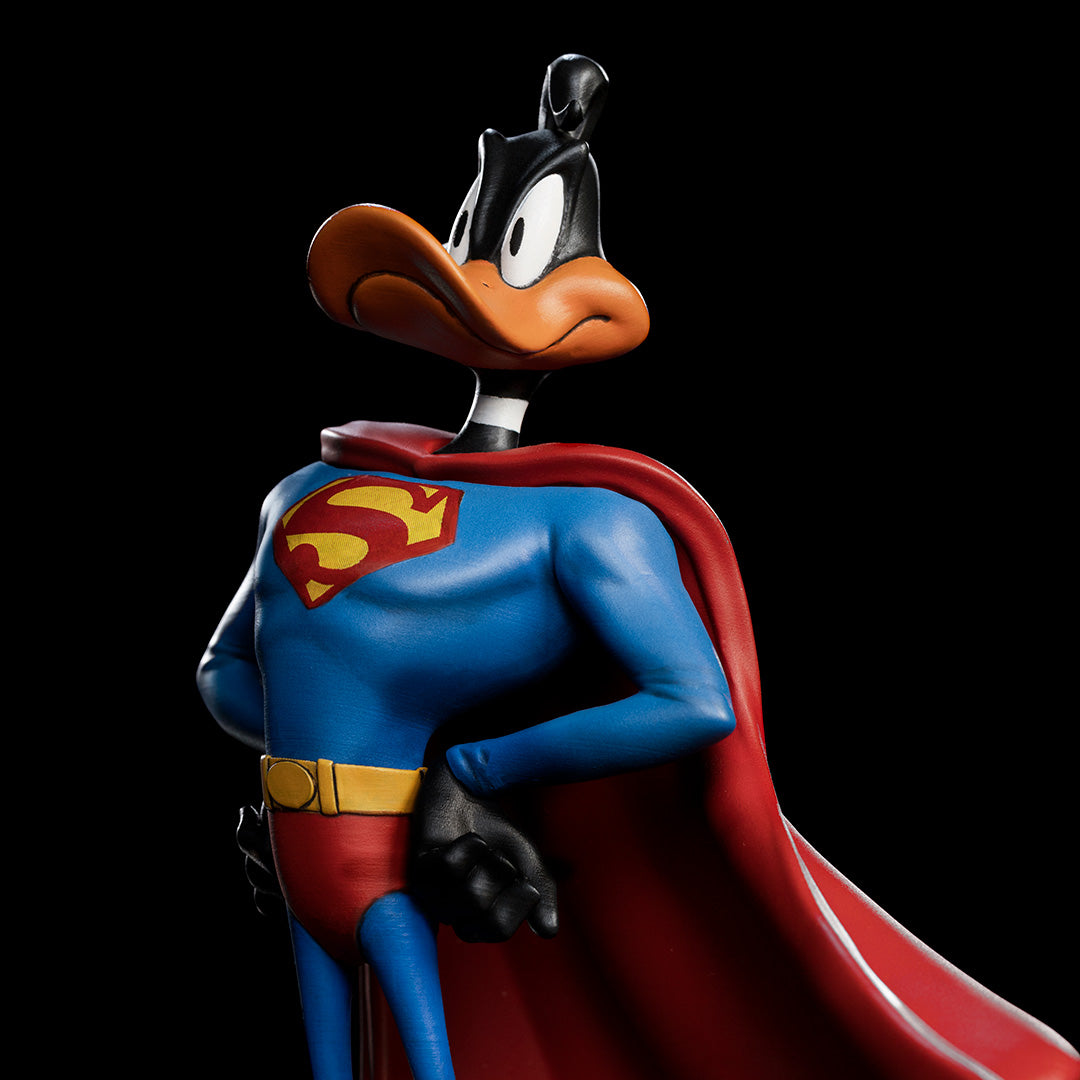 PRE-ORDER Space Jam: A New Legacy - Daffy Duck Superman Art Scale 1/10