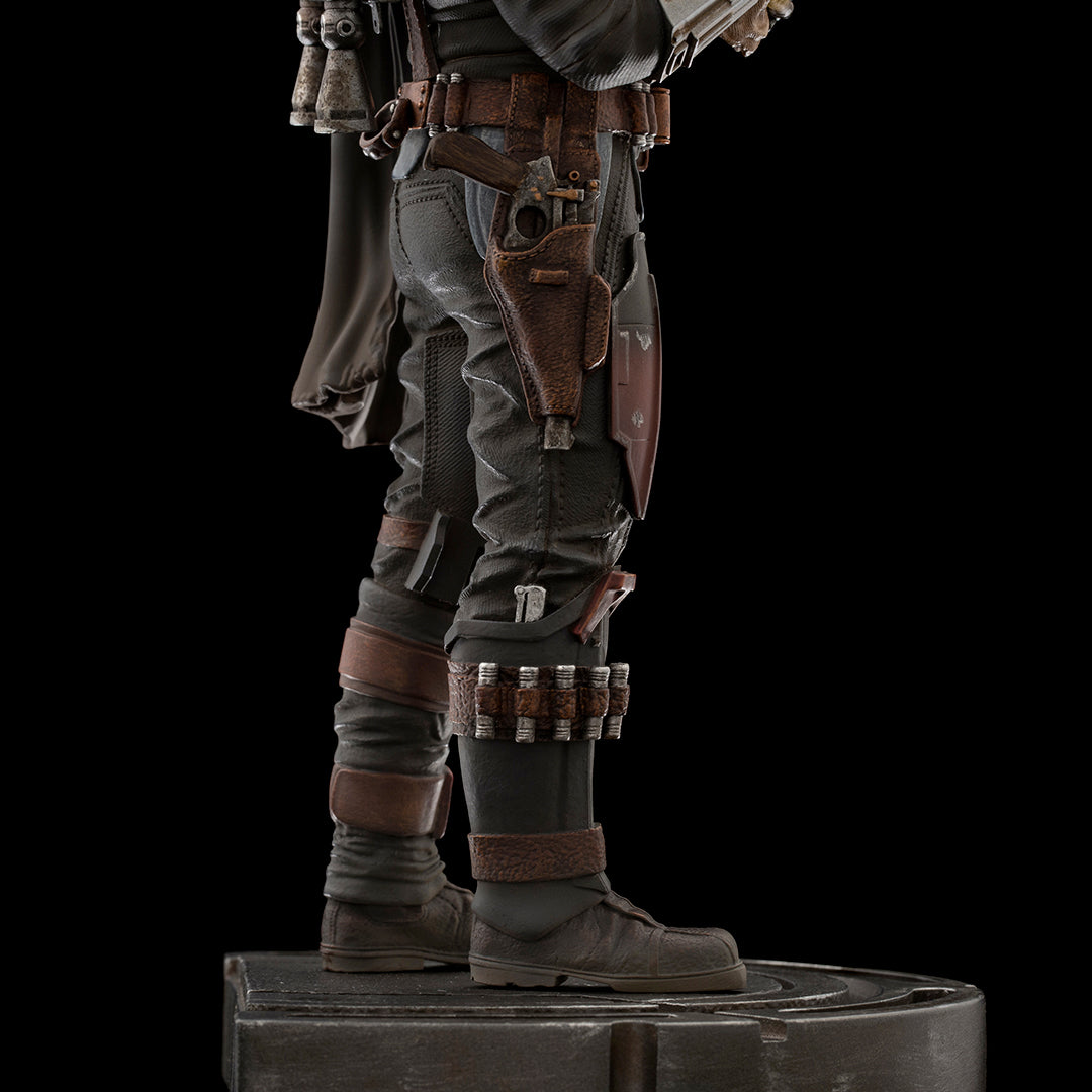 PRE-ORDER The Mandalorian - The Mandalorian and Grogu Art Scale 1/10