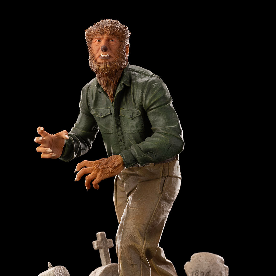 PRE-ORDER Universal Monsters - The Wolf Man Deluxe Art Scale 1/10