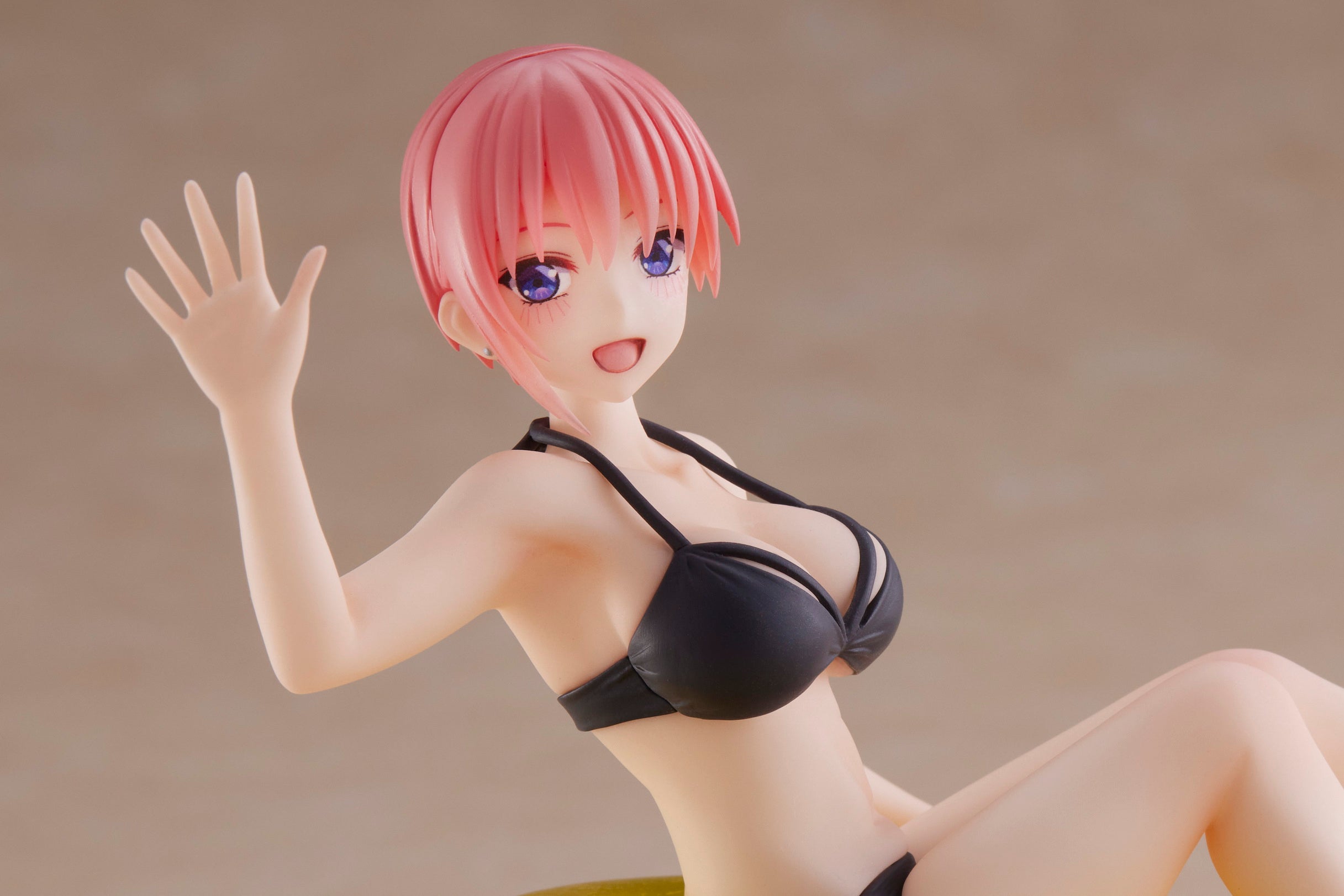 PRE-ORDER The Quintessential Quintuplets Aqua Float Girls Figure - Ichika Nakano