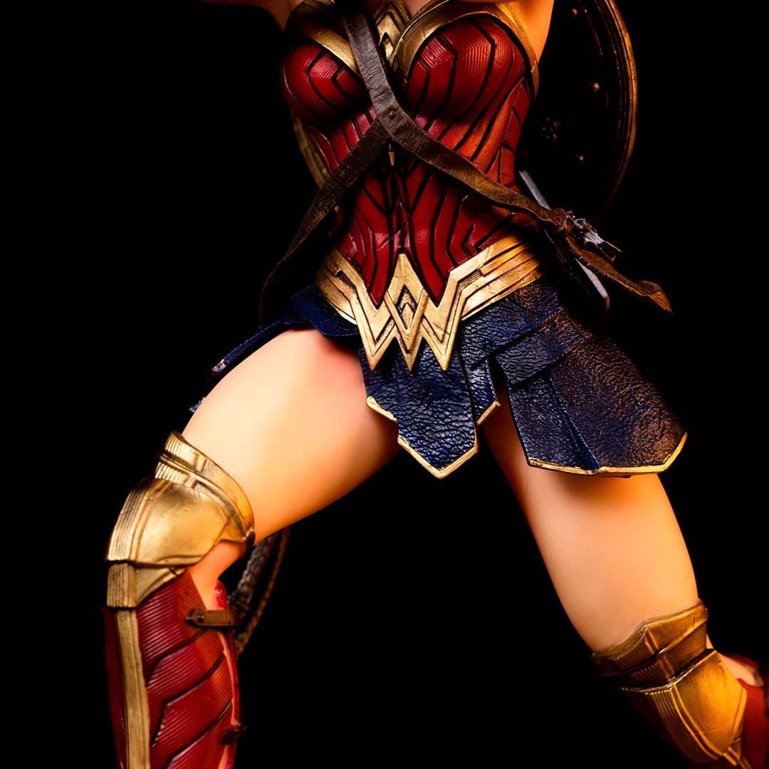 PRE-ORDER Zack Snyder's Justice League - Wonder Woman Art Scale 1/10