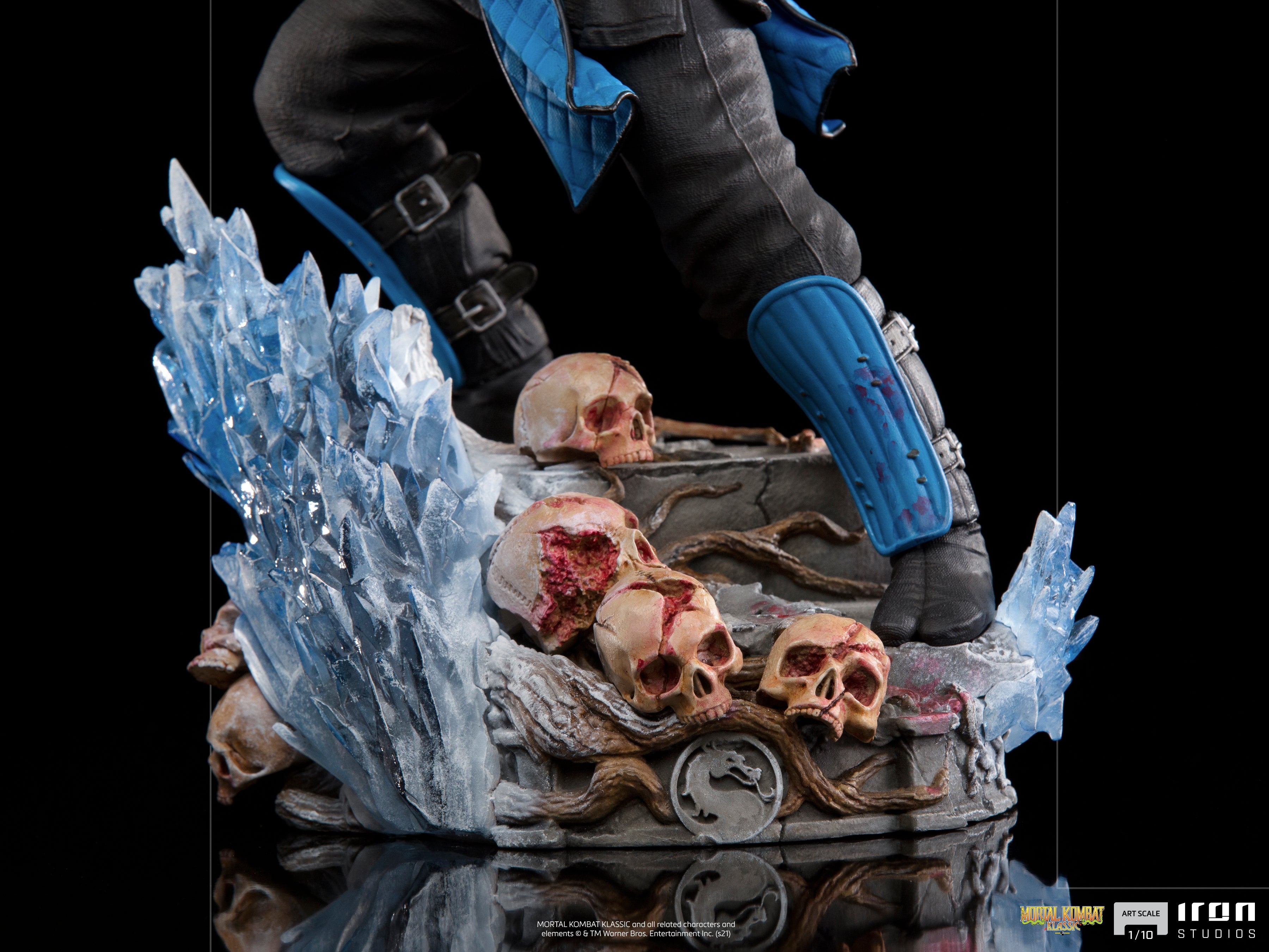 PRE-ORDER Mortal Kombat - Sub-Zero Art Scale 1/10