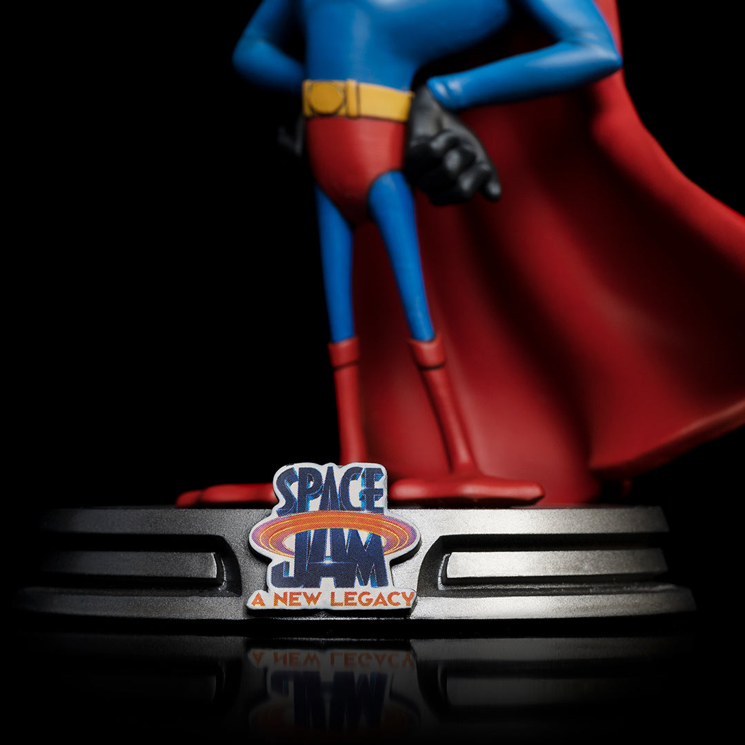 PRE-ORDER Space Jam: A New Legacy - Daffy Duck Superman Art Scale 1/10