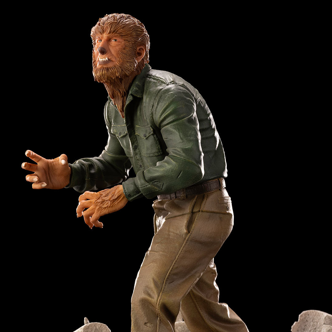 PRE-ORDER Universal Monsters - The Wolf Man Deluxe Art Scale 1/10