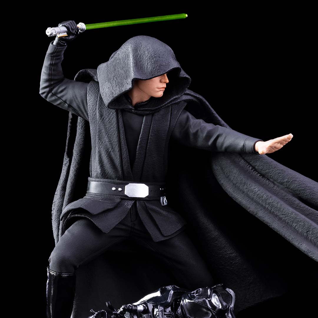 PRE-ORDER The Mandalorian - Luke Skywalker Combat Version BDS Art Scale 1/10