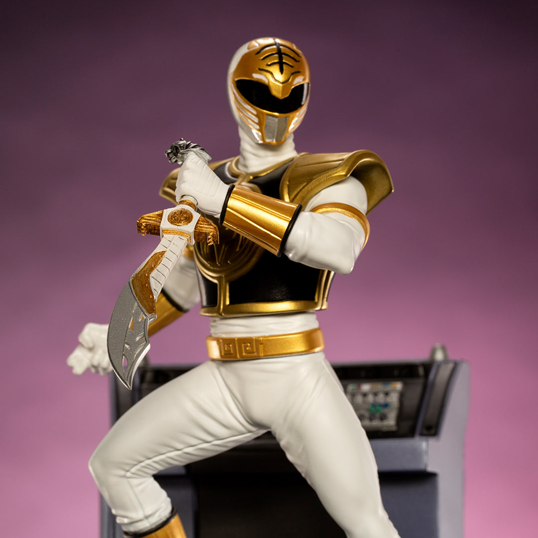 PRE-ORDER Mighty Morphin Power Rangers - White Ranger BDS Art Scale 1/10