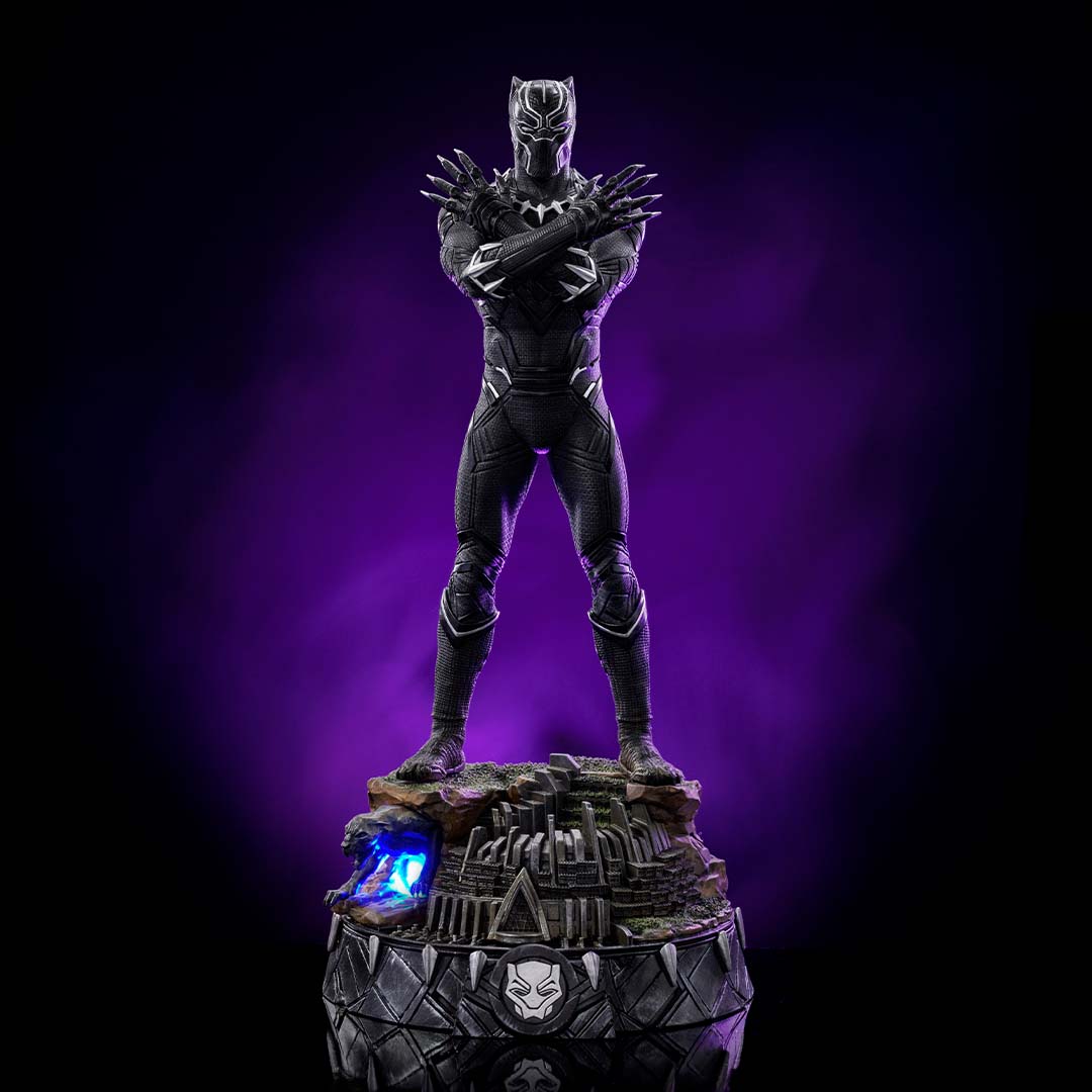 PRE-ORDER The Infinity Saga - Black Panther Deluxe Art Scale 1/10