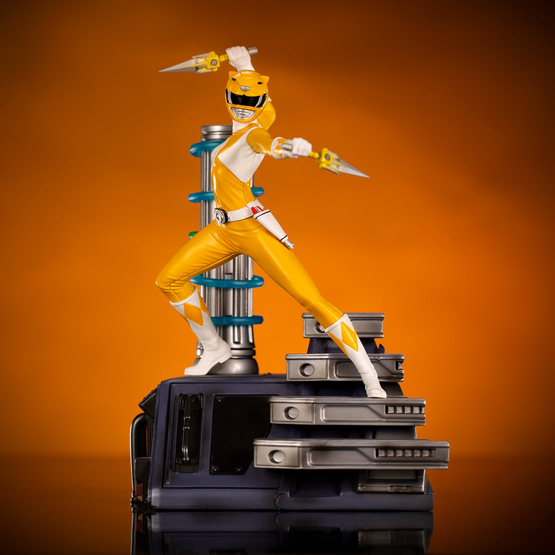 PRE-ORDER Mighty Morphin Power Rangers - Yellow Ranger BDS Art Scale 1/10