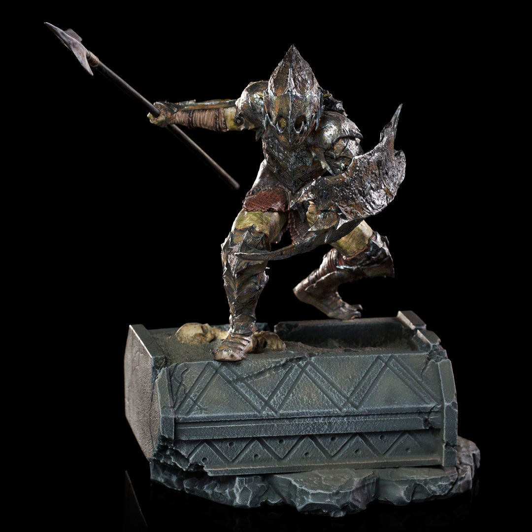 PRE-ORDER Lord of the Rings - Armored Orc BDS Art Scale 1/10