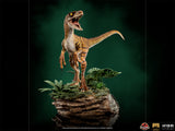 PRE-ORDER Jurassic World Fallen Kingdom - Velociraptor Deluxe Art Scale 1/10