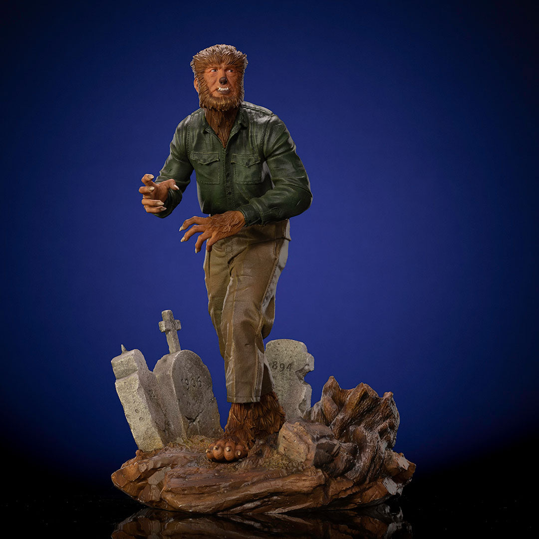 PRE-ORDER Universal Monsters - The Wolf Man Deluxe Art Scale 1/10