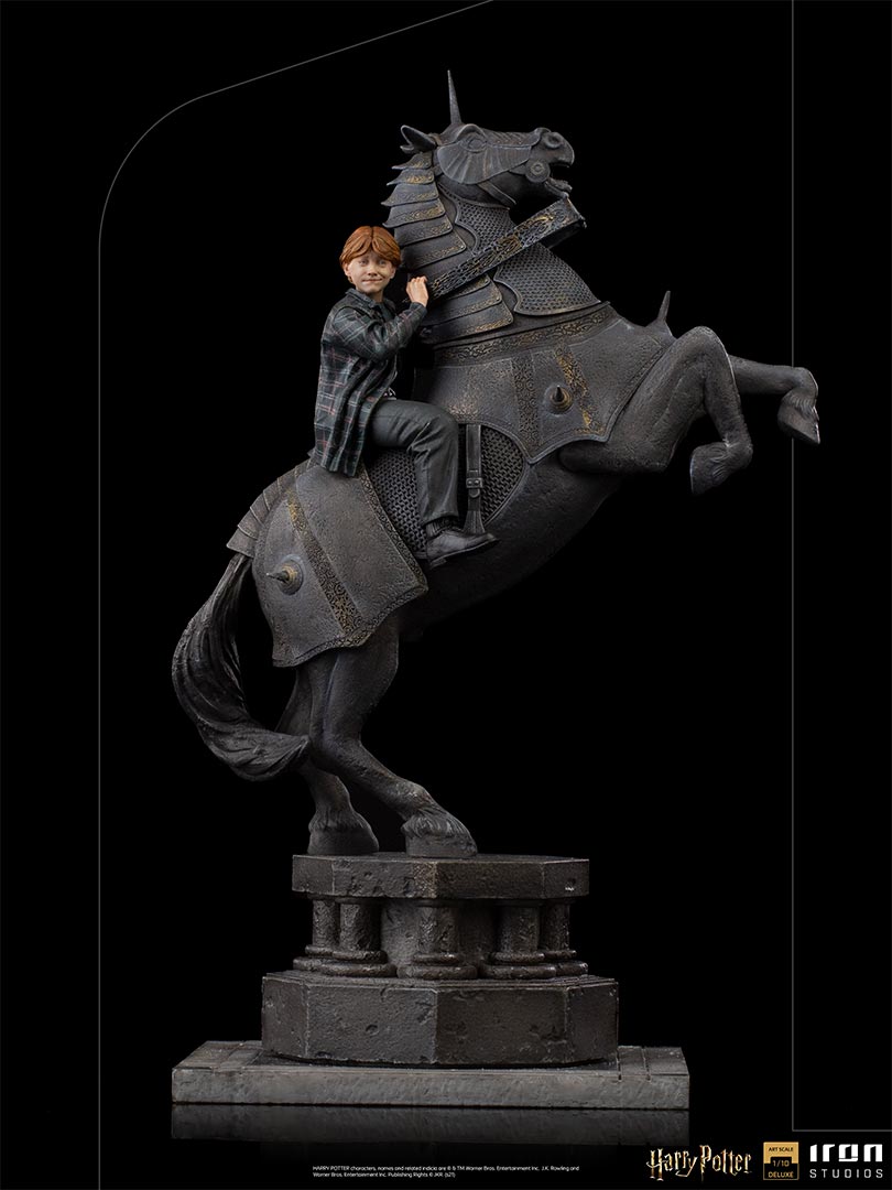 PRE-ORDER Harry Potter - Ron Weasley at the Wizard Chess Deluxe Art Scale 1/10