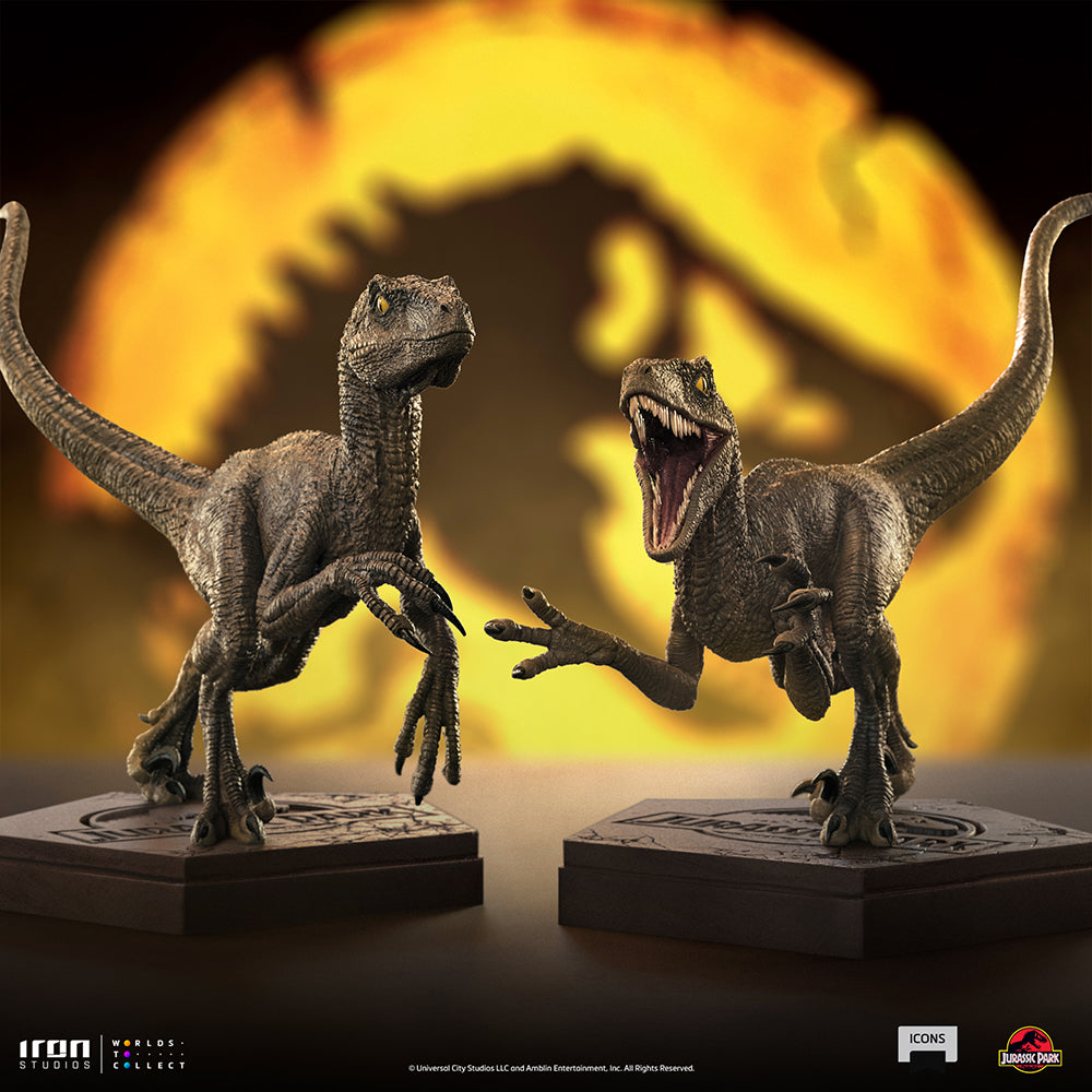 PRE-ORDER Jurassic Park Icons - Velociraptor A