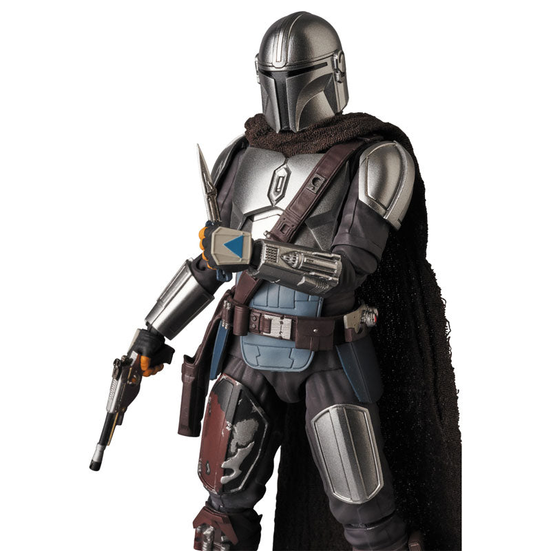 PRE-ORDER MAFEX No.129 - Star Wars: The Mandalorian - The Mandalorian [2nd Release]