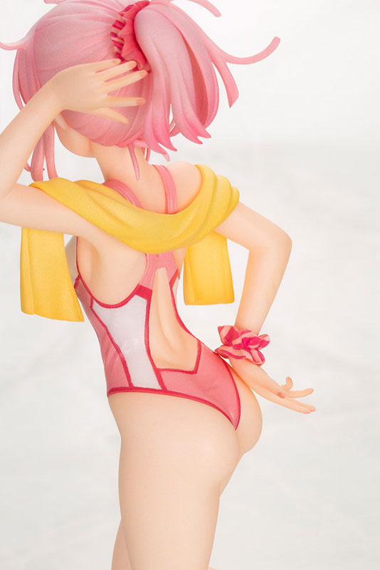 PRE-ORDER The Demon Girl Next Door - Momo Chiyoda: Swimsuit ver. 1/7