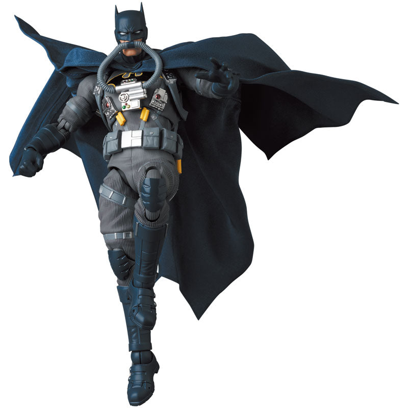 PRE-ORDER MAFEX No.166 - Batman Hush - Stealth Jumper Batman