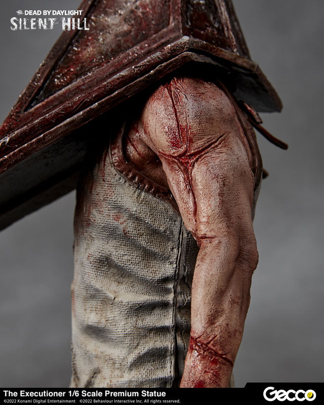 PRE-ORDER Silent Hill x Dead by Daylight - Executioner 1/6
