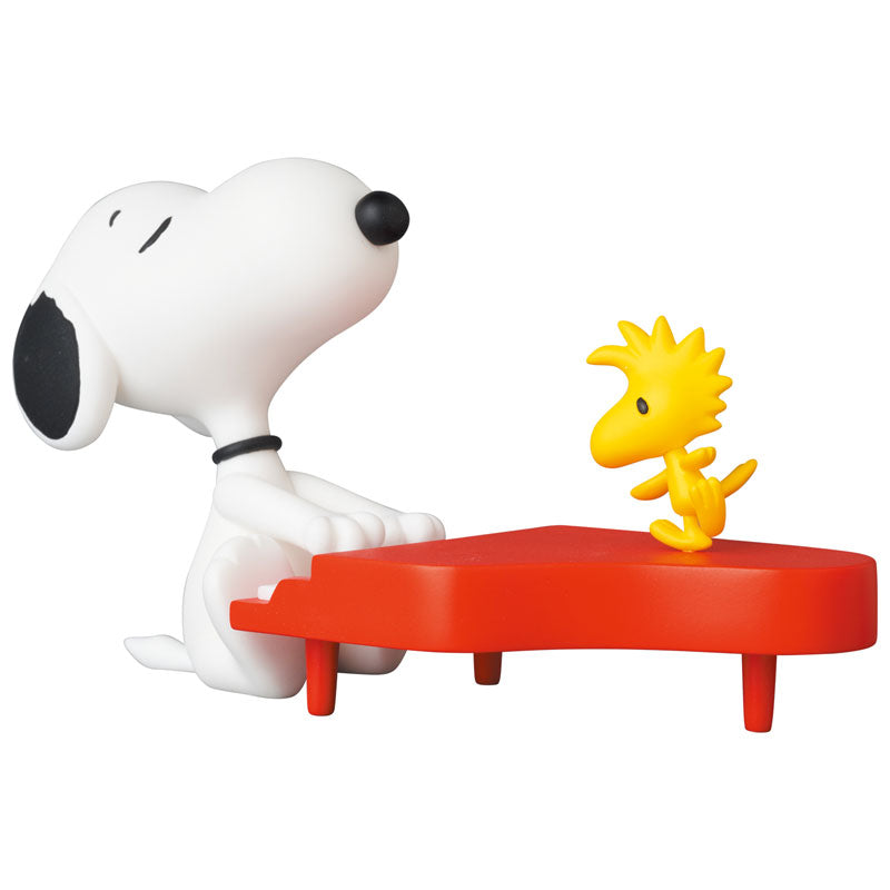 PRE-ORDER UDF No.683 - Peanuts Series 13 - Pianist Snoopy