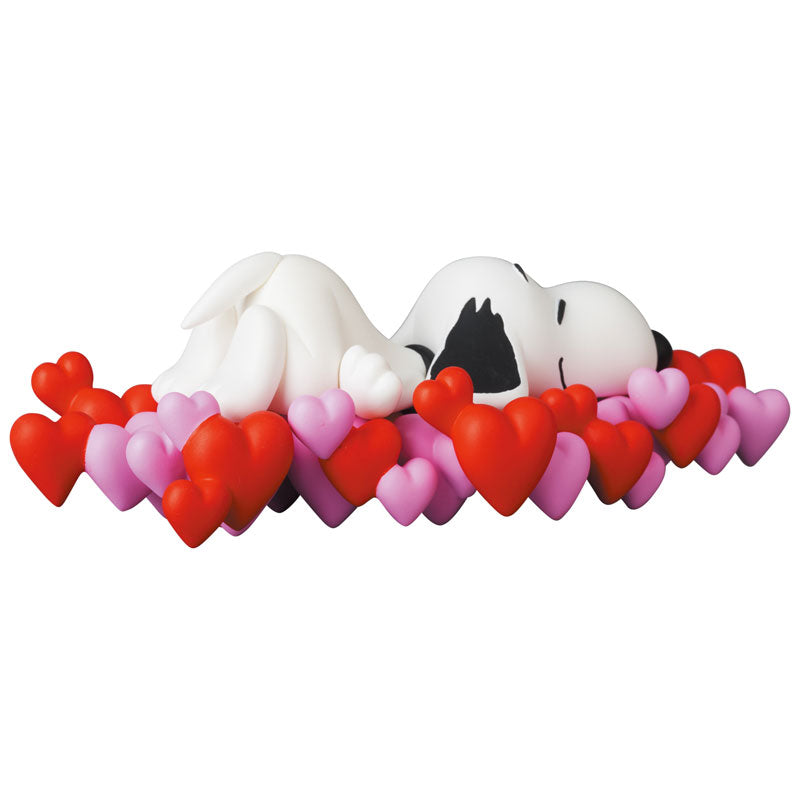 PRE-ORDER UDF No.684 - Peanuts Series 13 - Full of Heart Snoopy